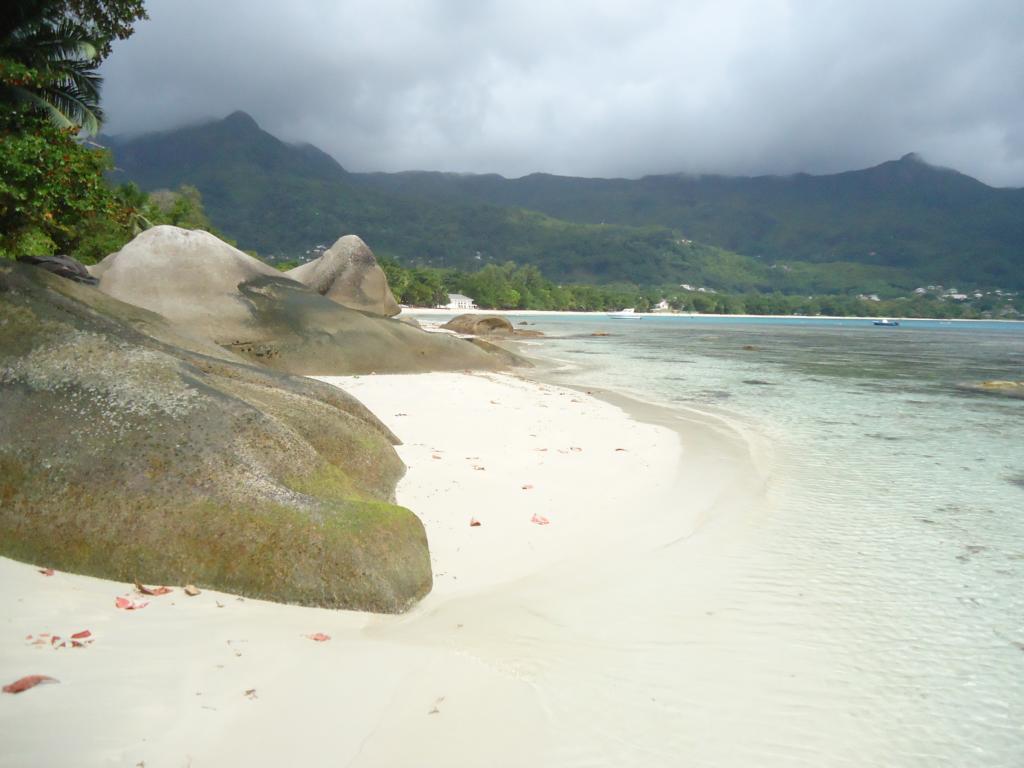 La Batie Selfcatering Apartment Beau Vallon  Zewnętrze zdjęcie
